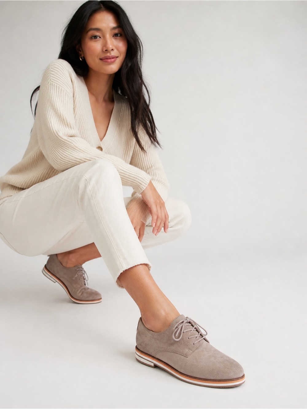 Two by Vince Camuto VT-Udessa Suede Oxfords